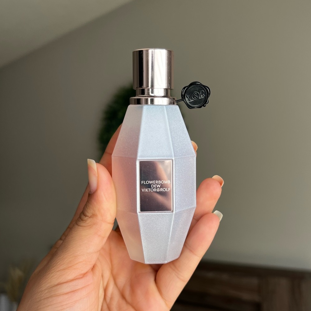 Viktor & Rolf Flowerbomb Dew